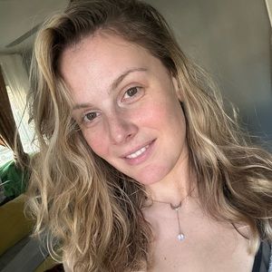 Meet your Posher, Dana